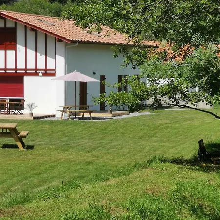 Camp Basque // Maison Erribera //